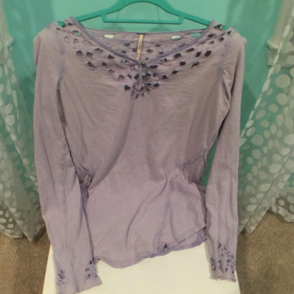 Free People lilac cutout detail top size s/p